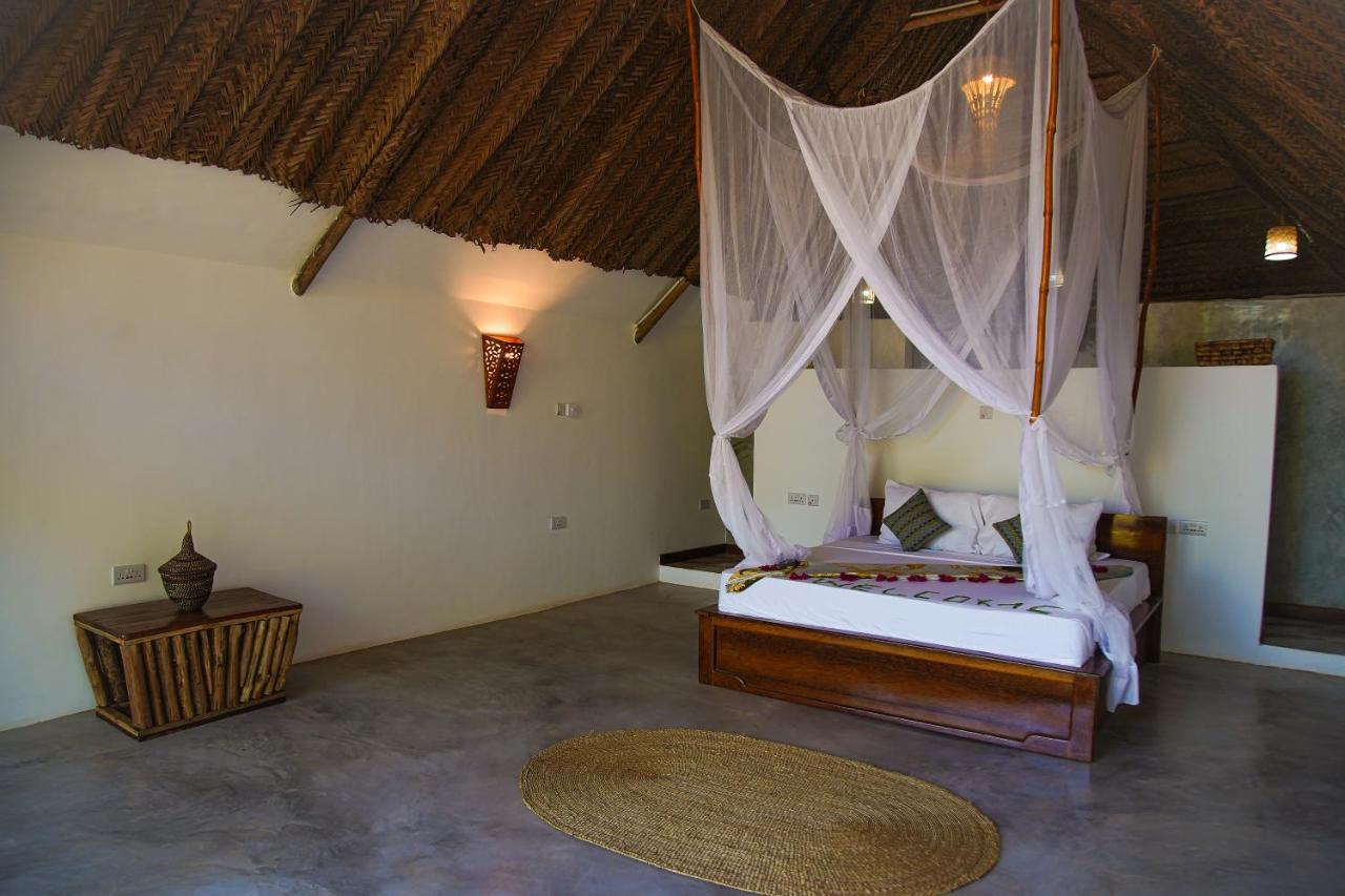 Kidoti Bay Hotel Exterior foto