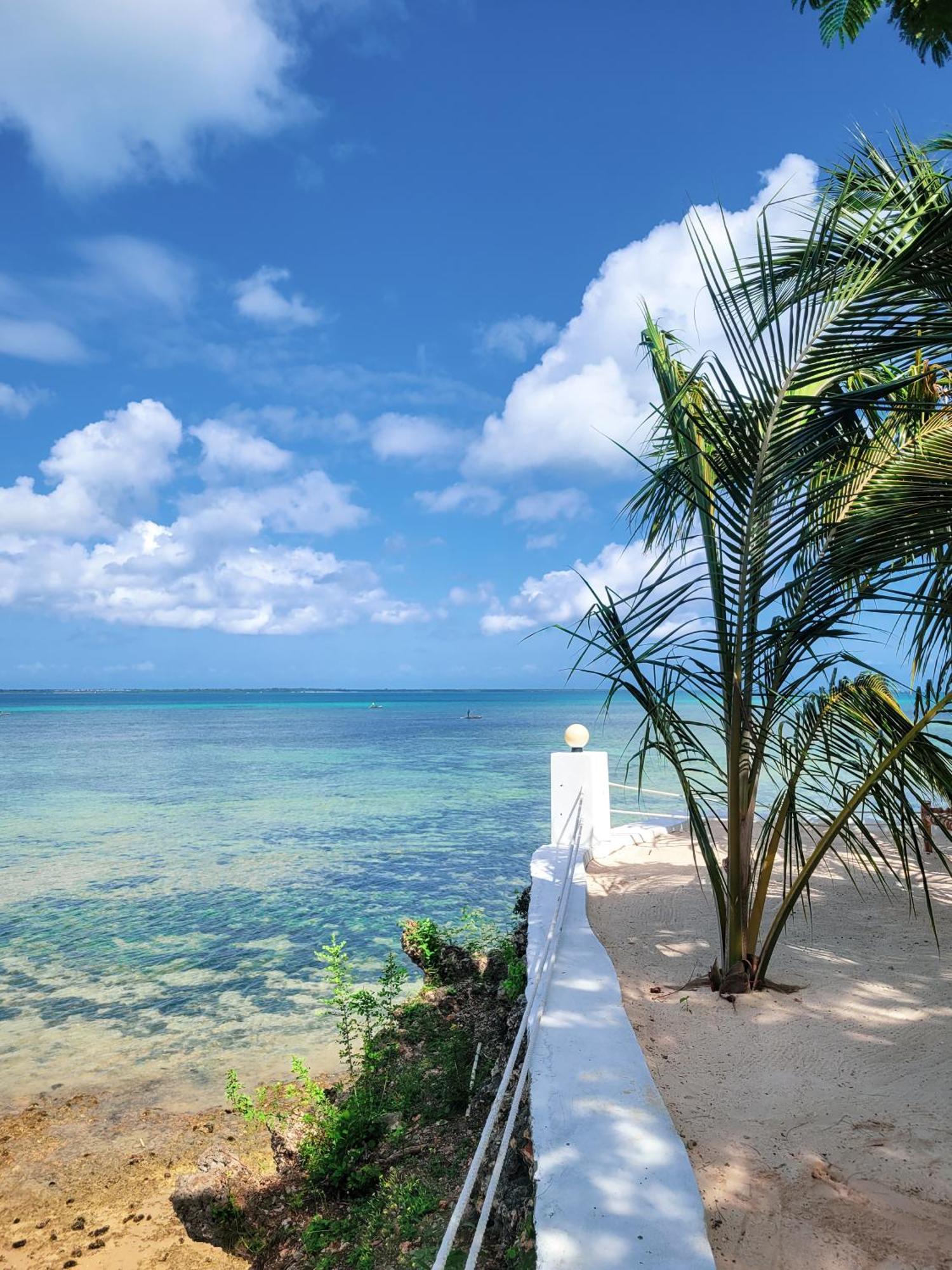 Kidoti Bay Hotel Exterior foto