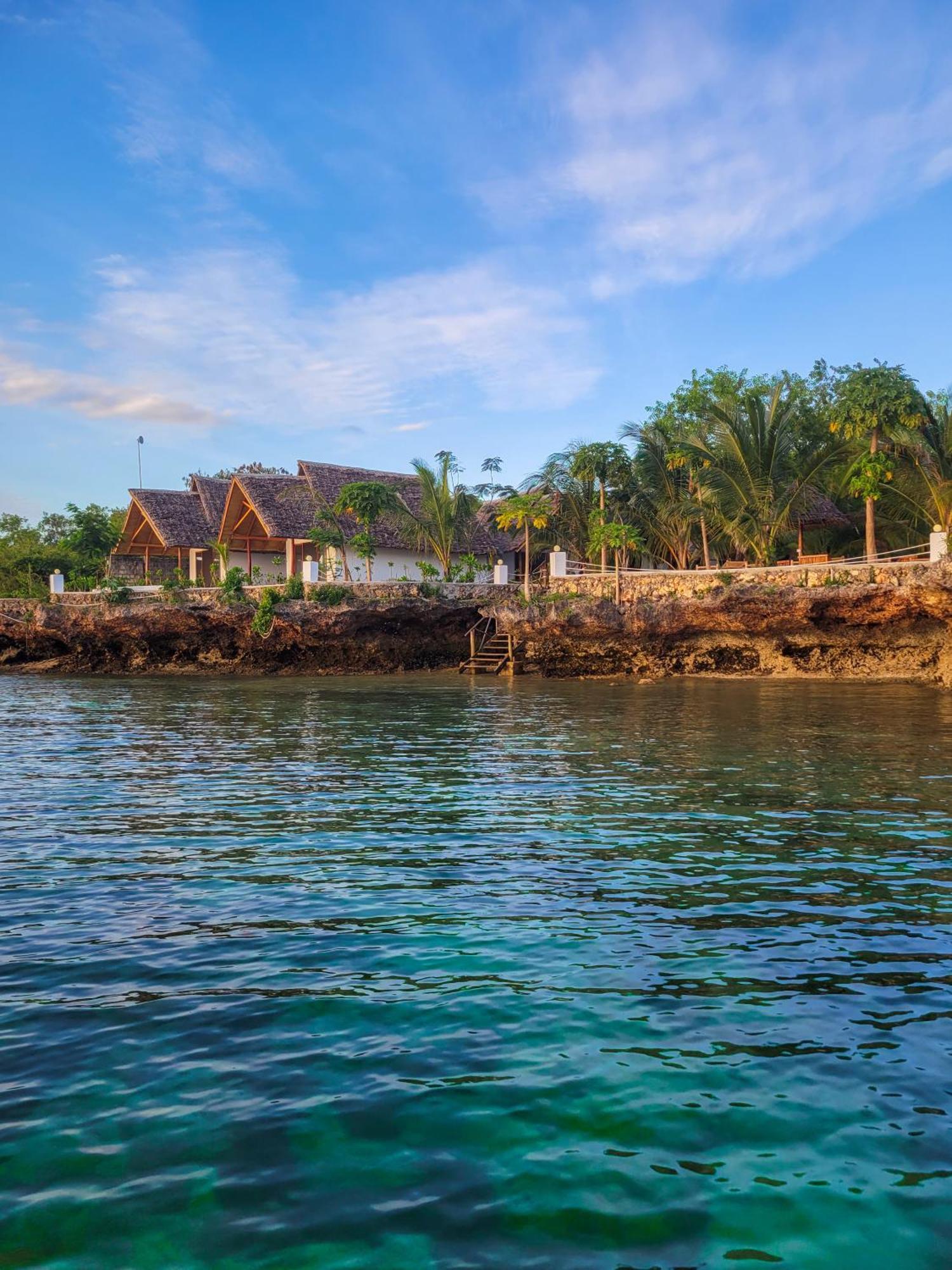Kidoti Bay Hotel Exterior foto
