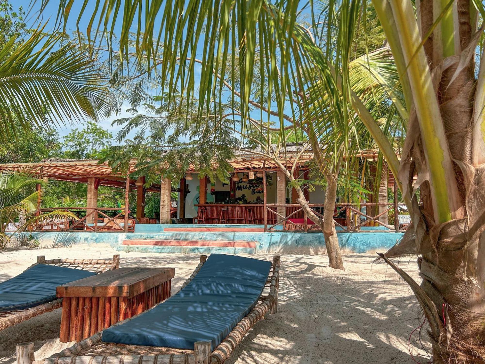 Kidoti Bay Hotel Exterior foto